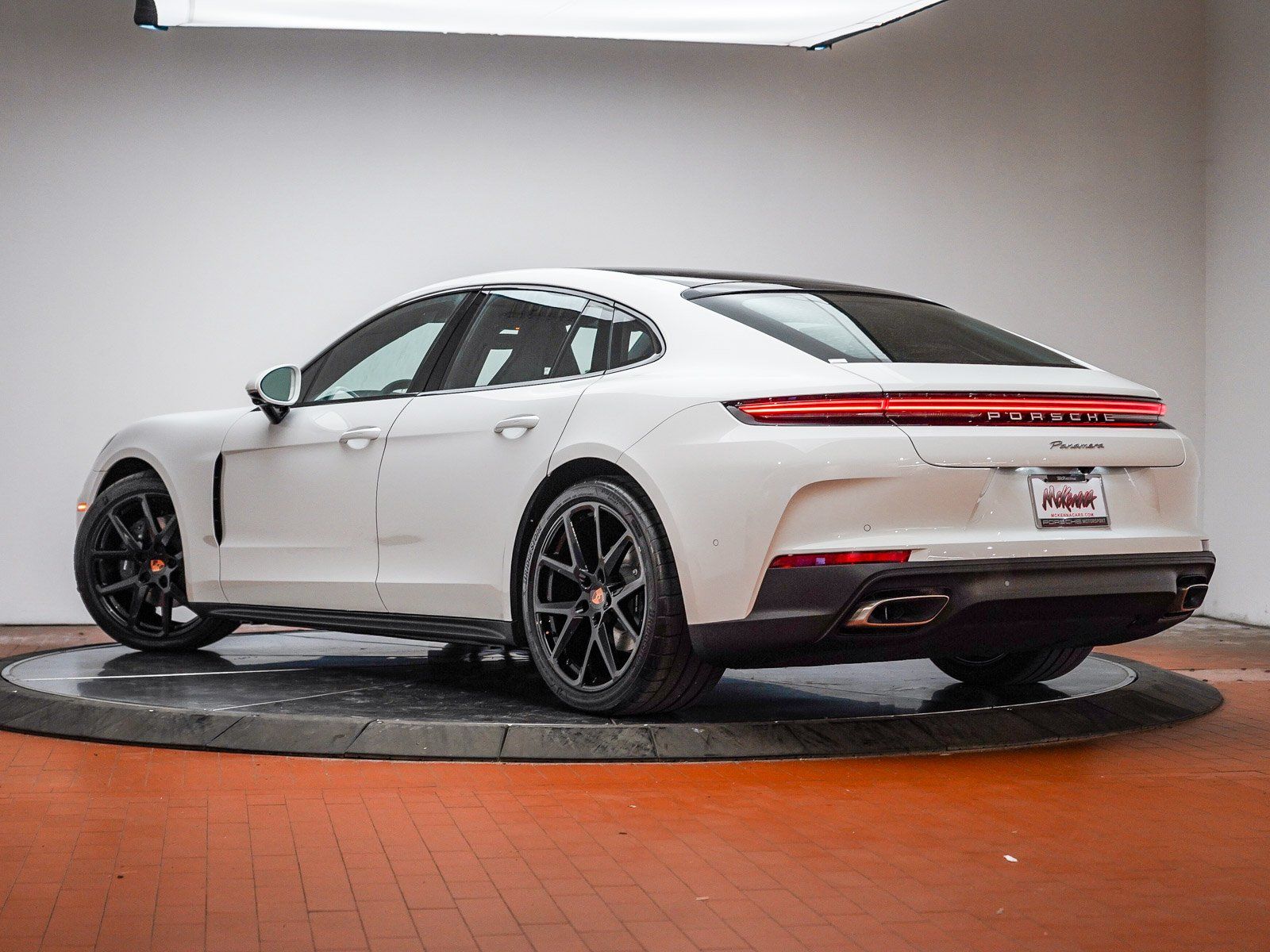 2026 Porsche Panamera Base