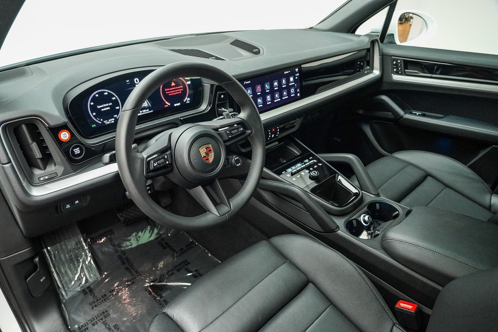 2025 Porsche Cayenne photo 4