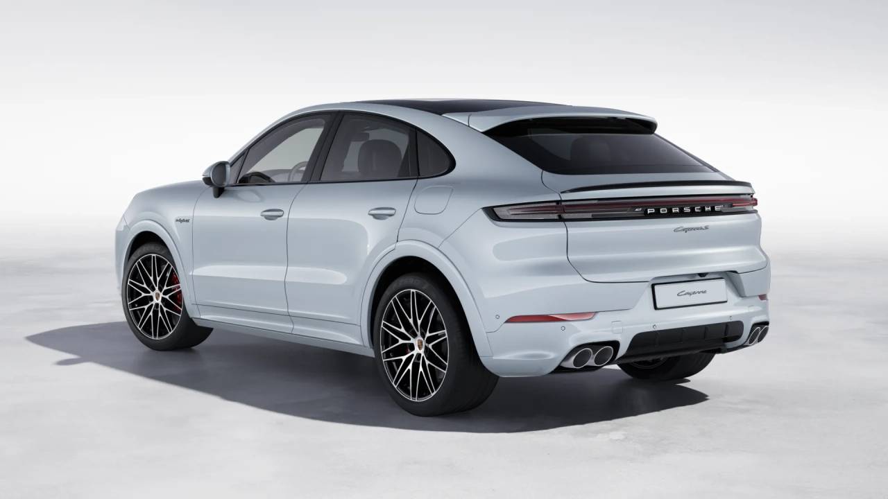 2026 Porsche Cayenne S E-Hybrid Coupe photo 3