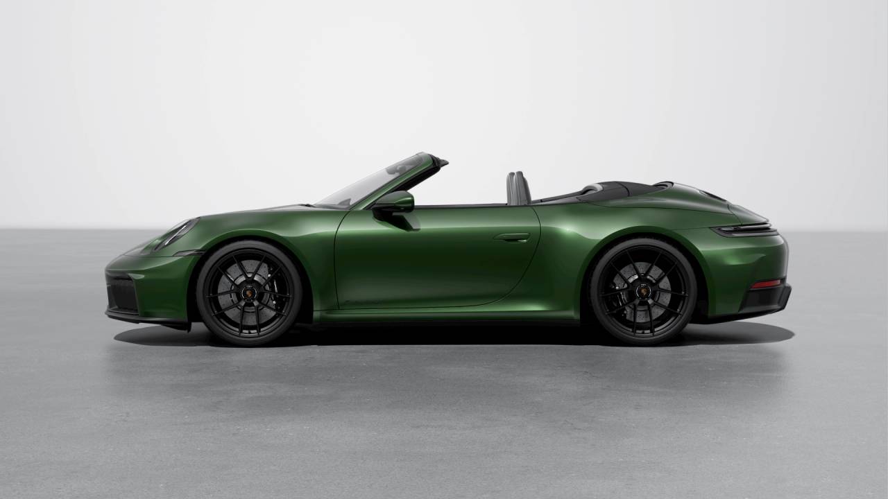 2026 Porsche 911 GTS Cabriolet photo 2