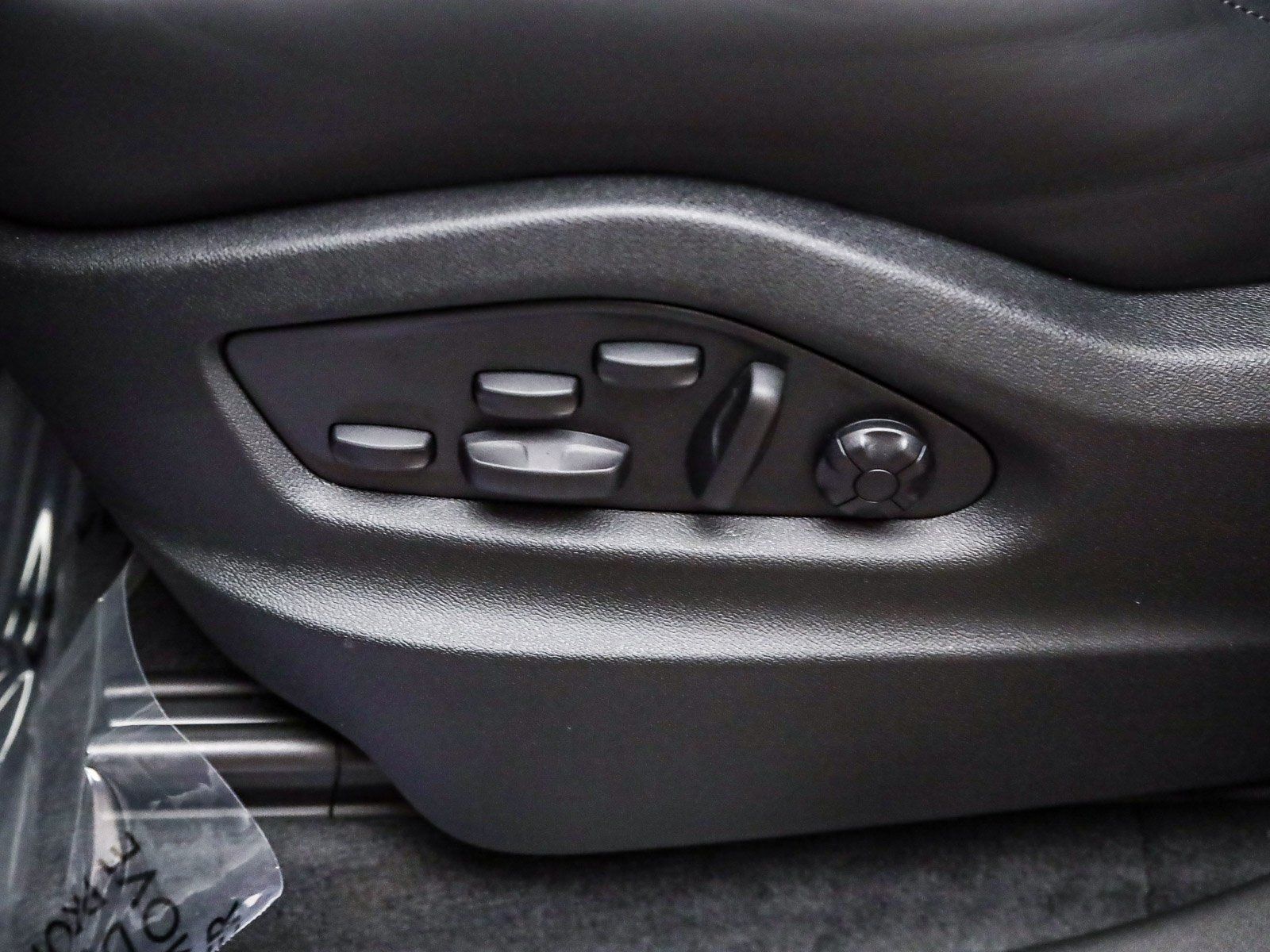 2026 Porsche Cayenne Coup Turbo E-Hybrid - Photo 25