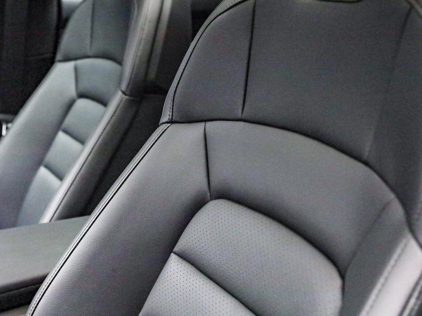 2025 Porsche Taycan Base - Photo 25