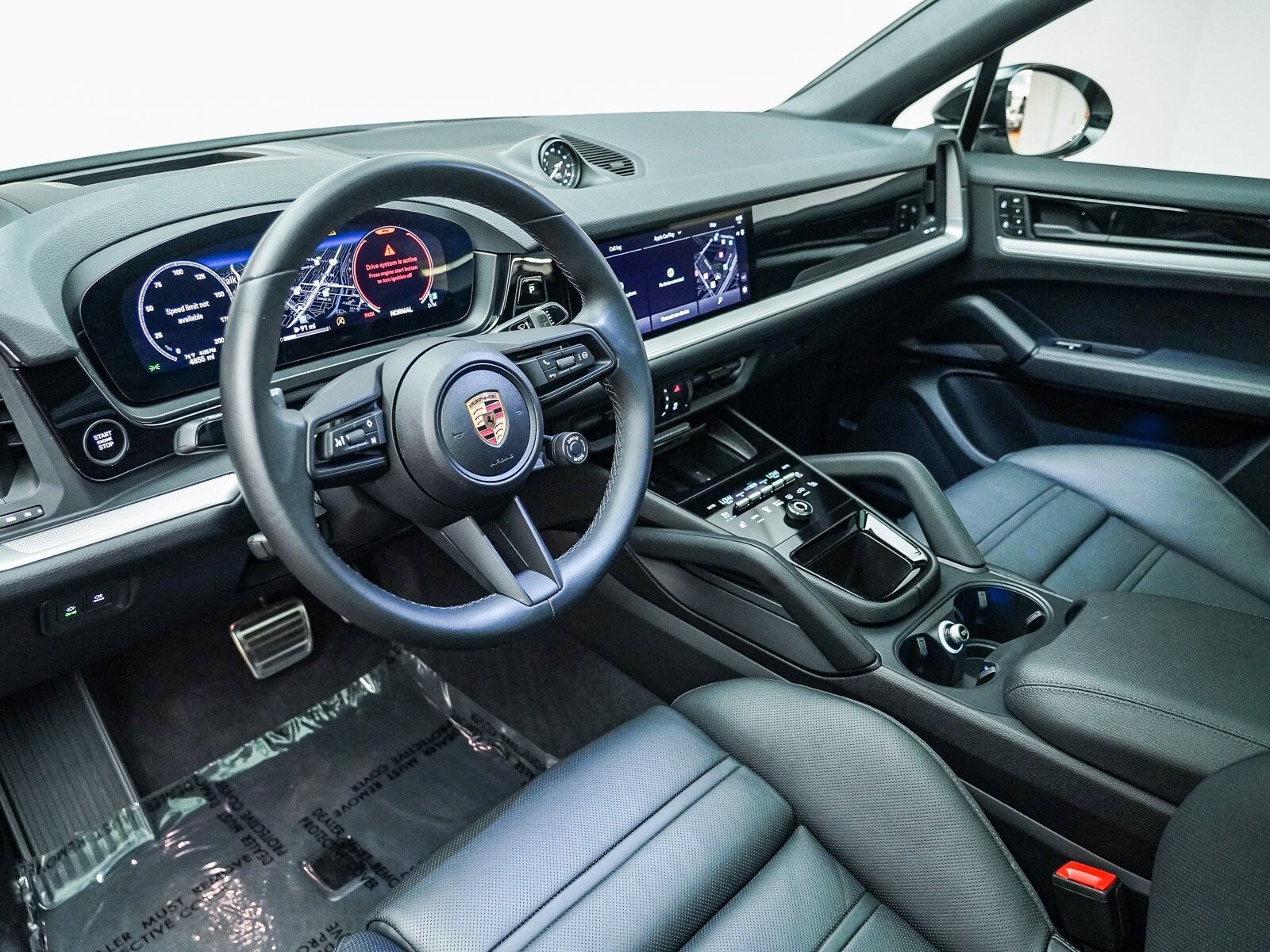 2025 Porsche Cayenne Coupe S photo 2