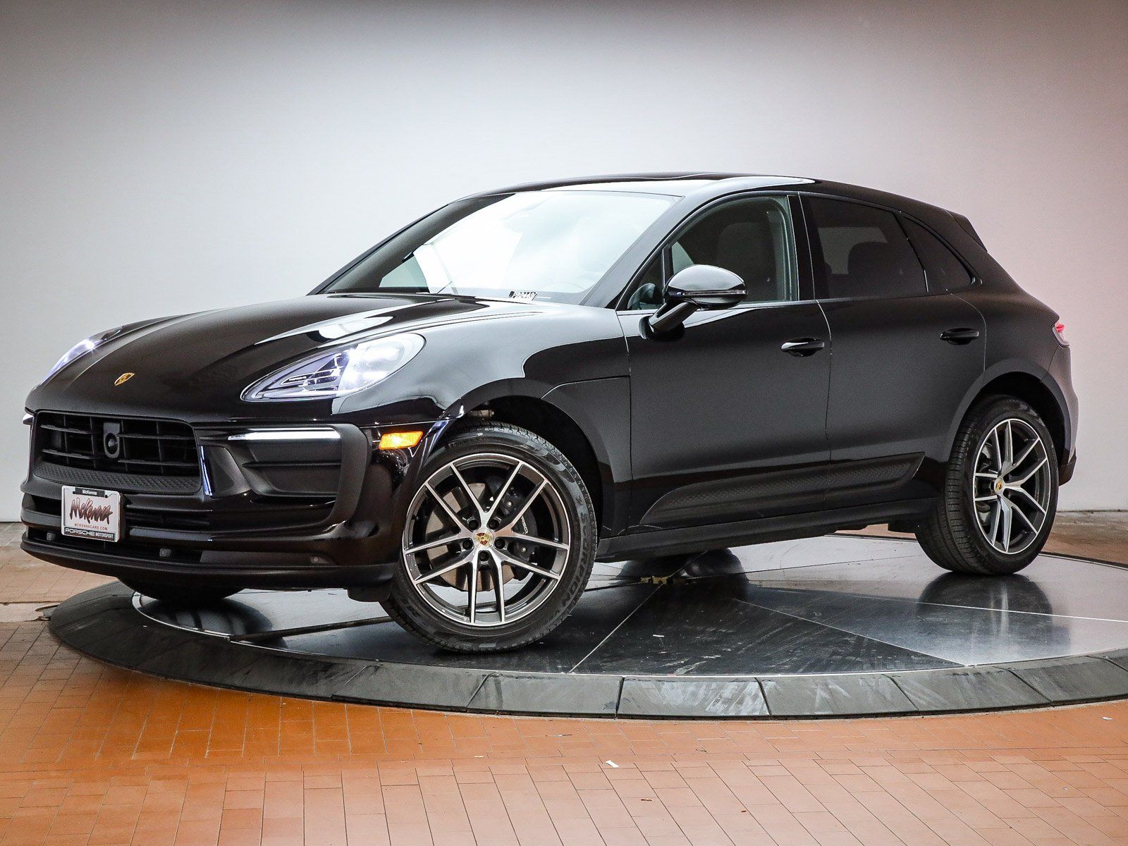 2025 Porsche Macan's photo
