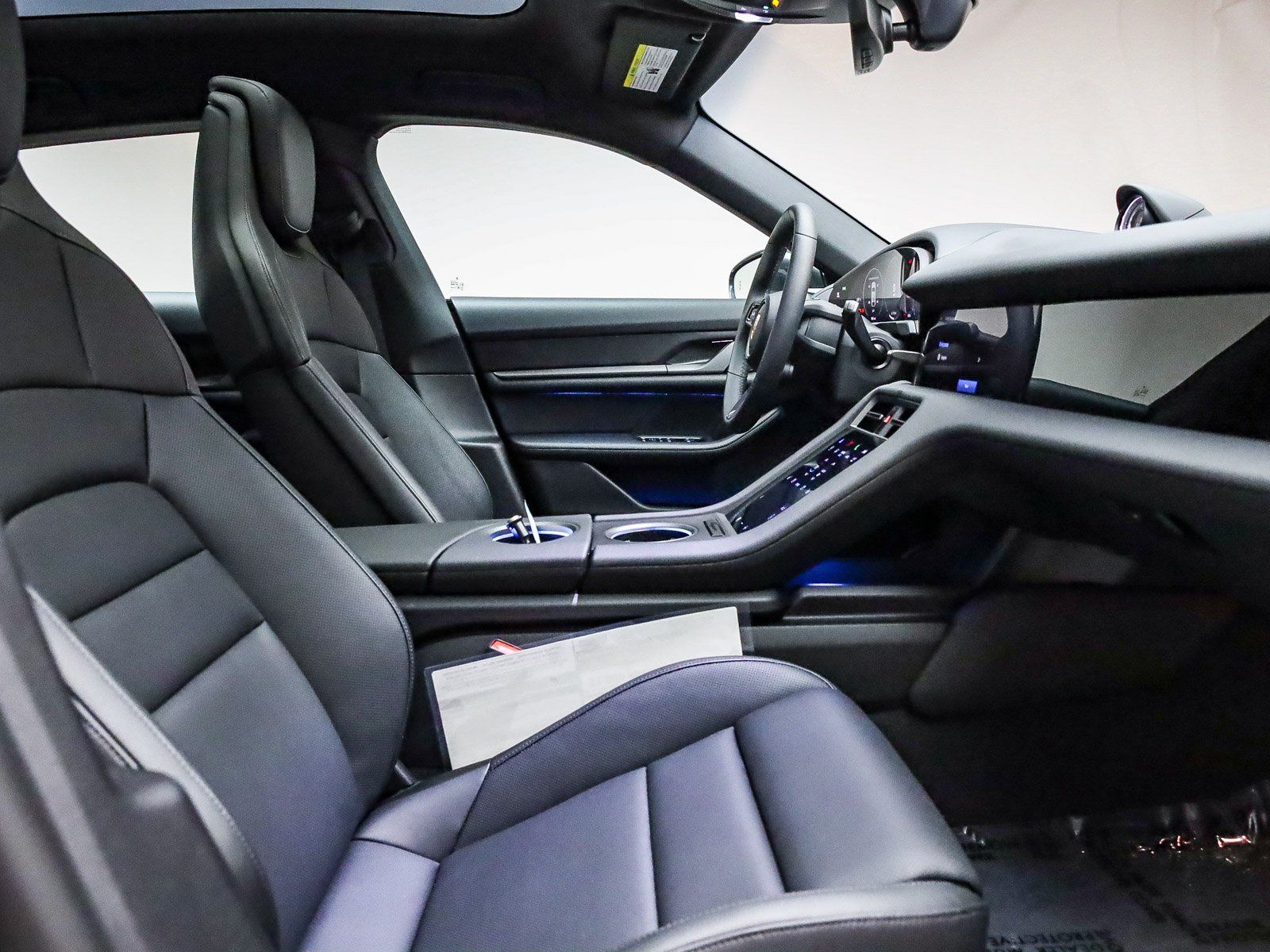 2025 Porsche Taycan S - Photo 21