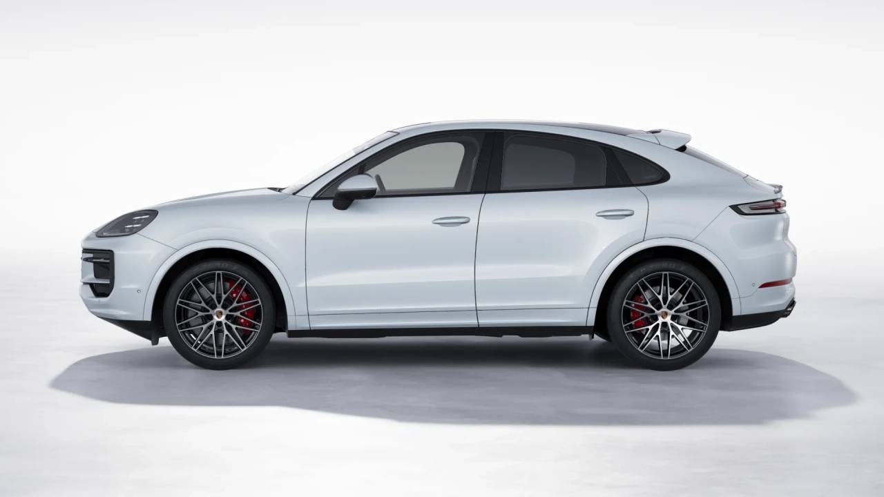 2026 Porsche Cayenne S Coupe photo 2