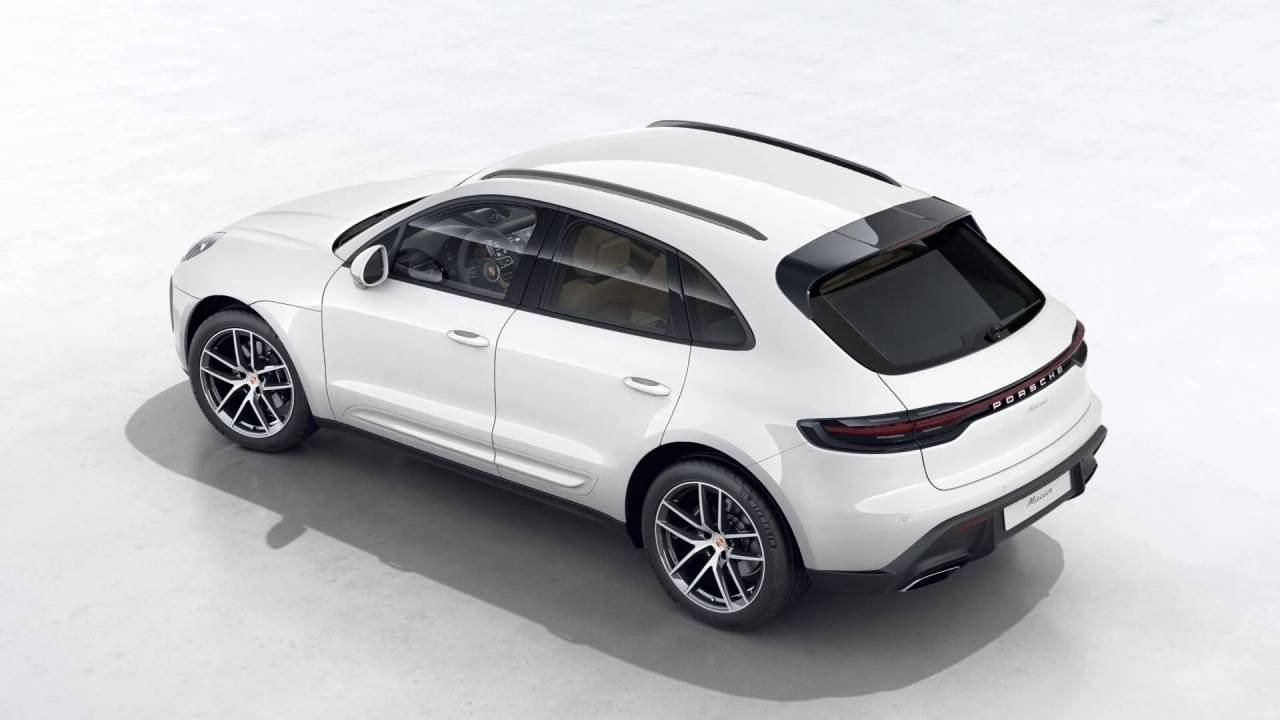 2026 Porsche Macan T photo 4