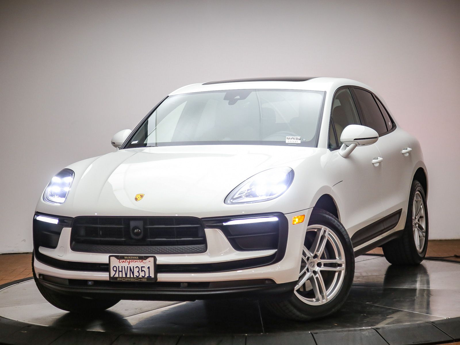 2023 Porsche Macan SUV 
