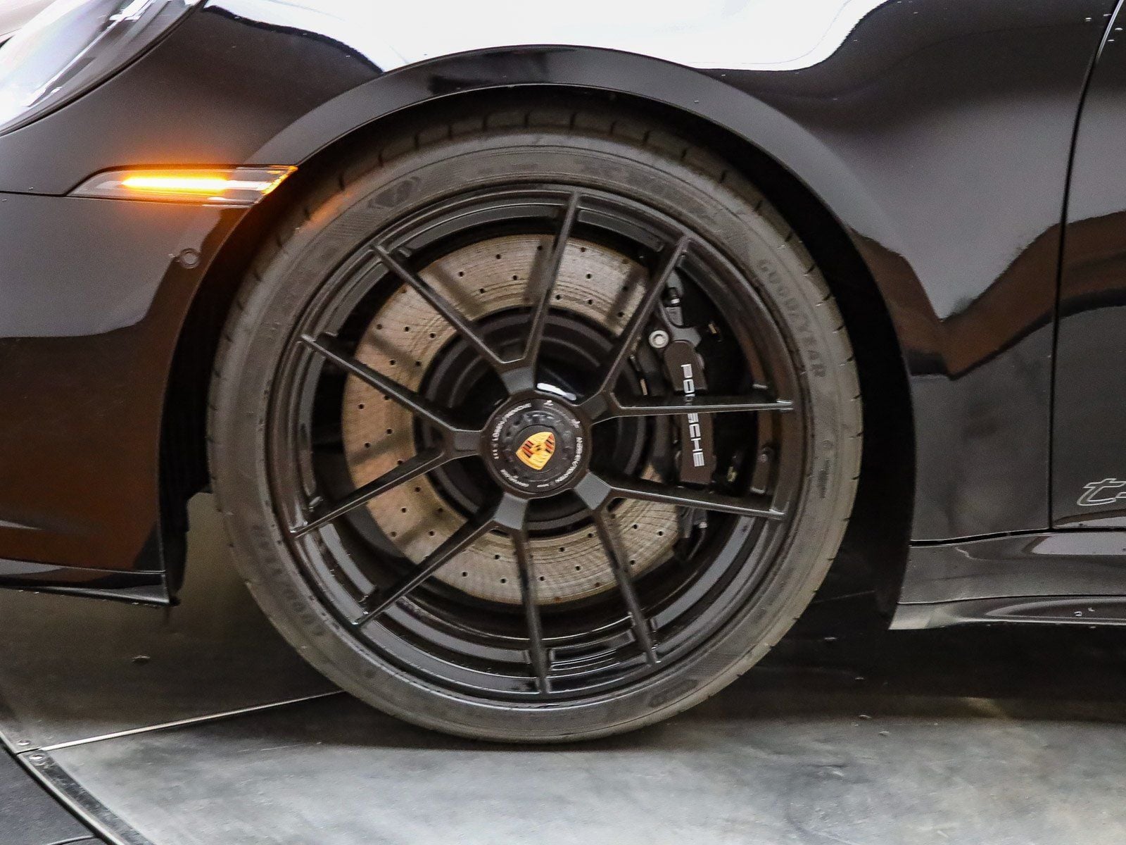 2026 Porsche 911 GTS - Photo 10