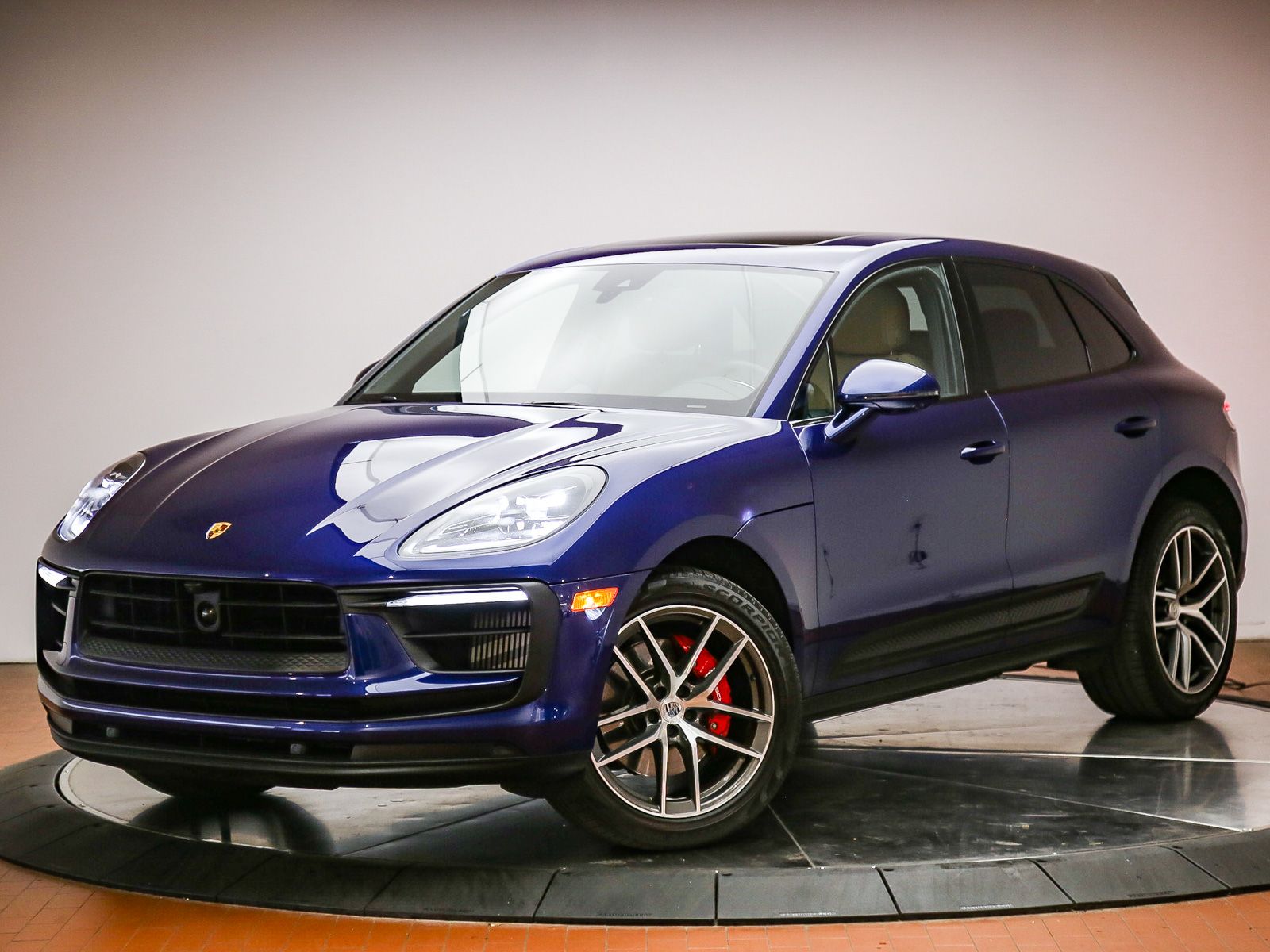 2023 Porsche Macan S's photo