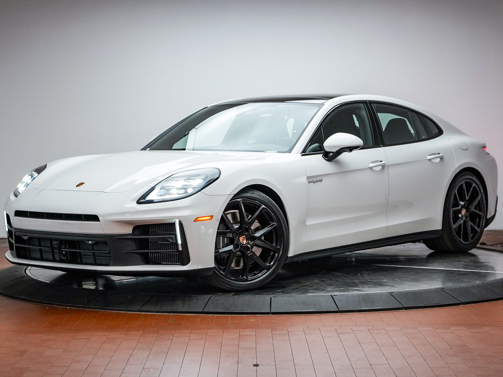 Porsche Panamera 4 E-Hybrid