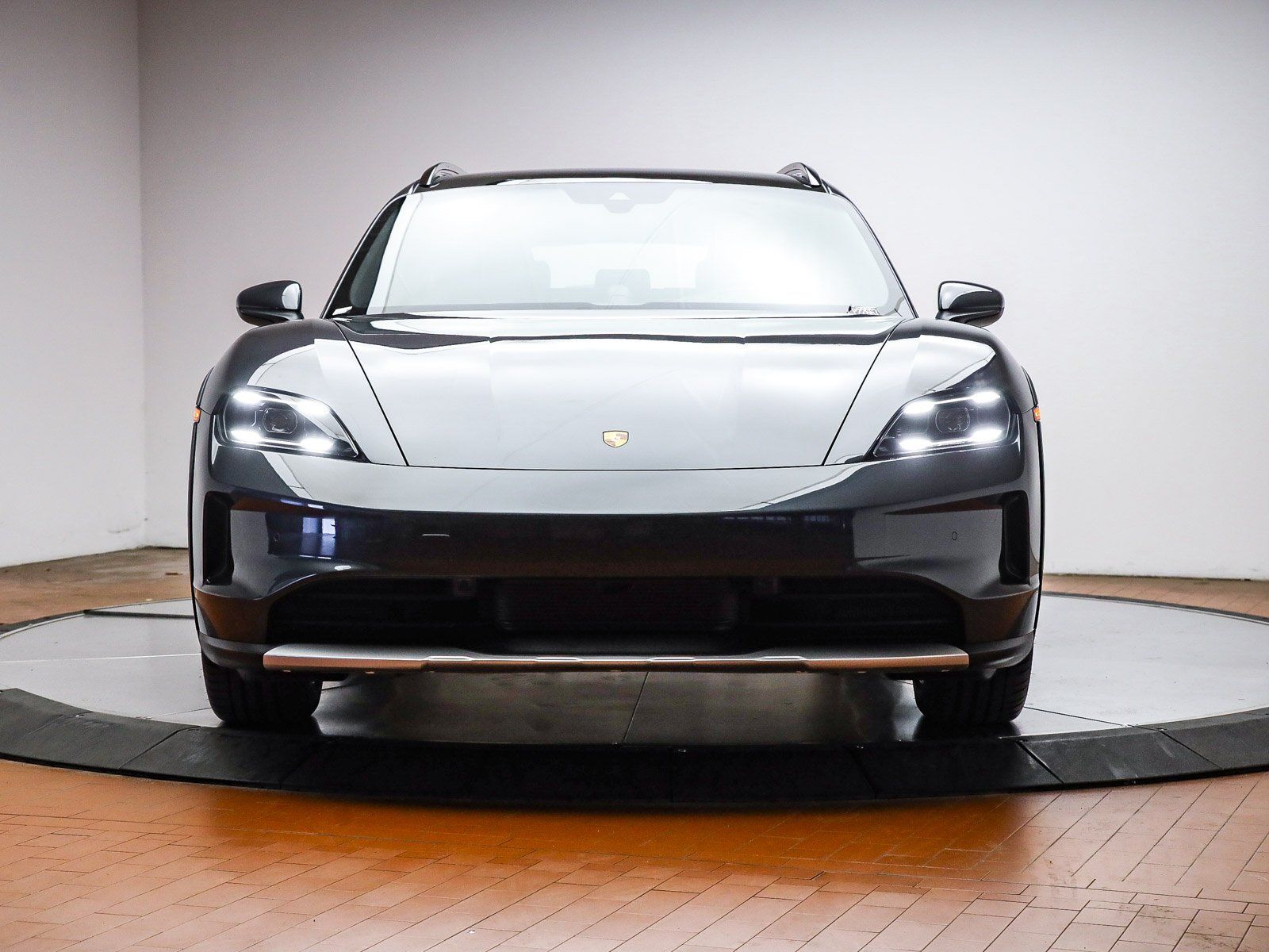 2025 Porsche Taycan Base - Photo 13