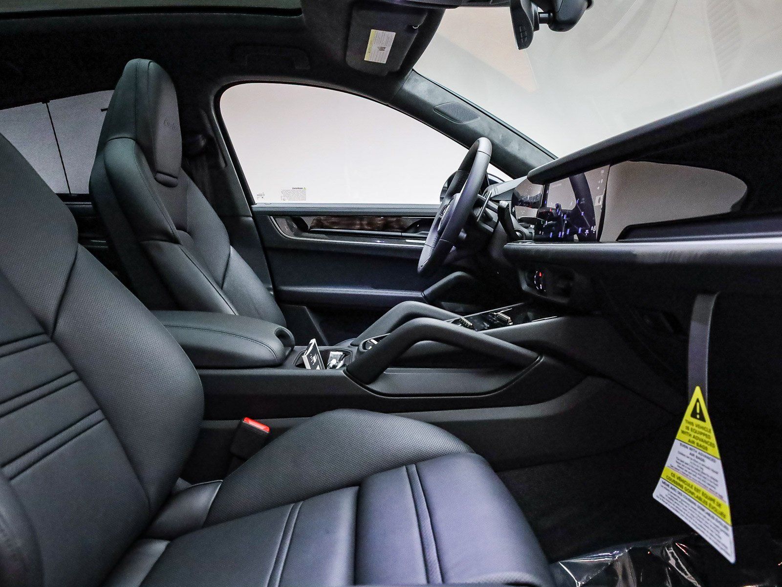 2026 Porsche Cayenne Coup Turbo E-Hybrid - Photo 21