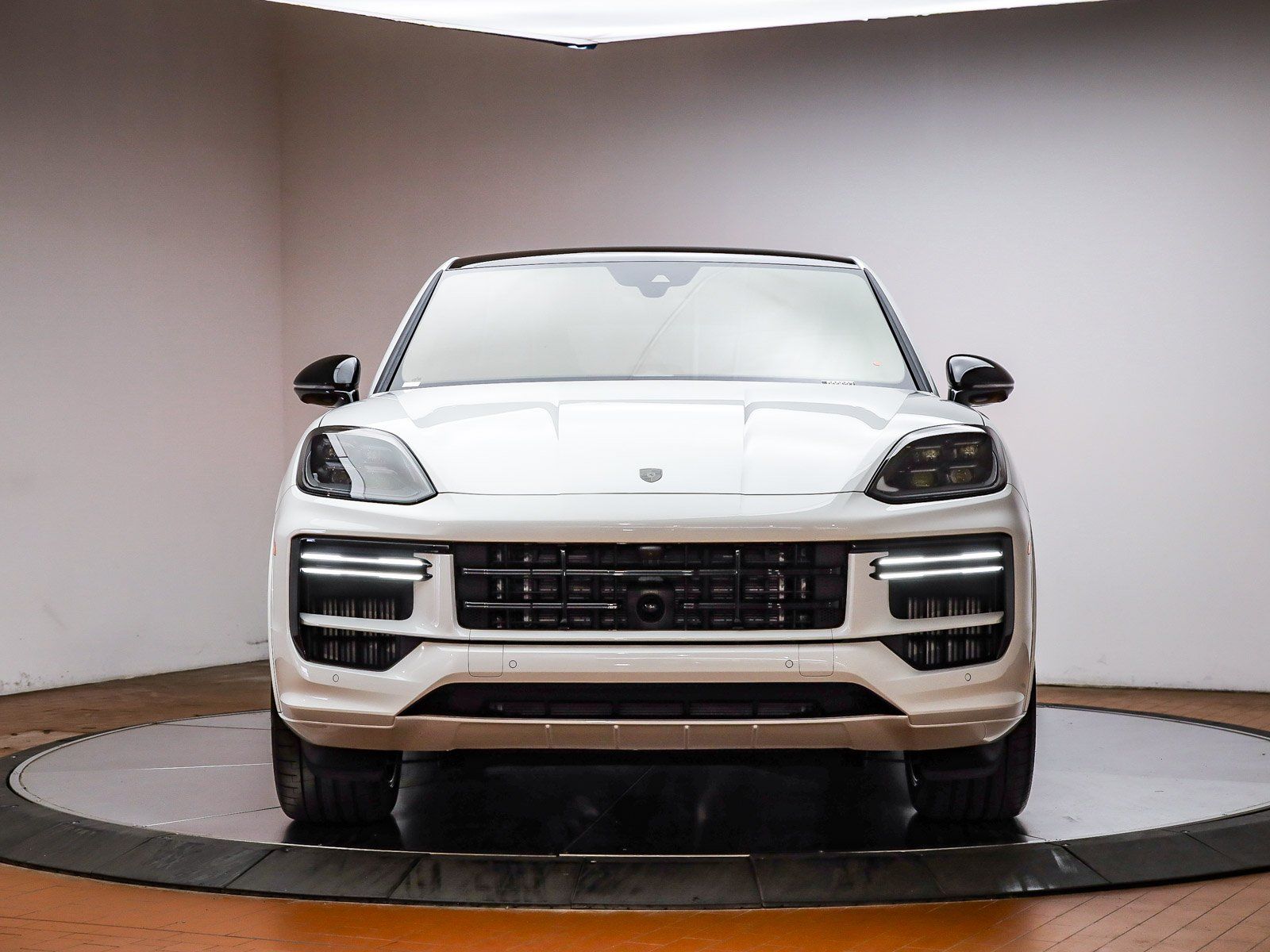 2026 Porsche Cayenne Coup Turbo E-Hybrid - Photo 13