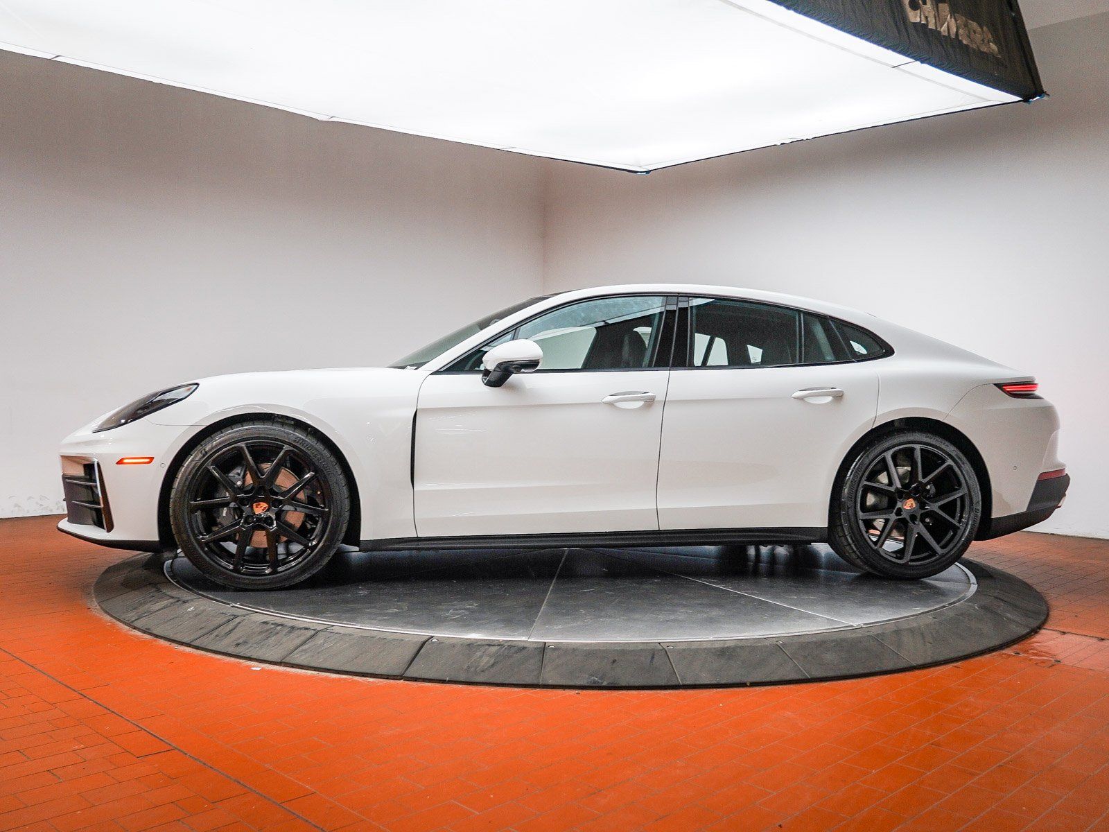 2026 Porsche Panamera Base