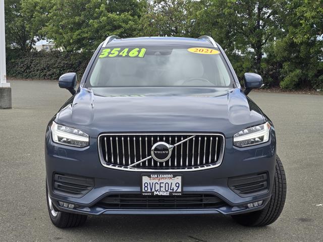 2021 Volvo XC90 Momentum photo 2