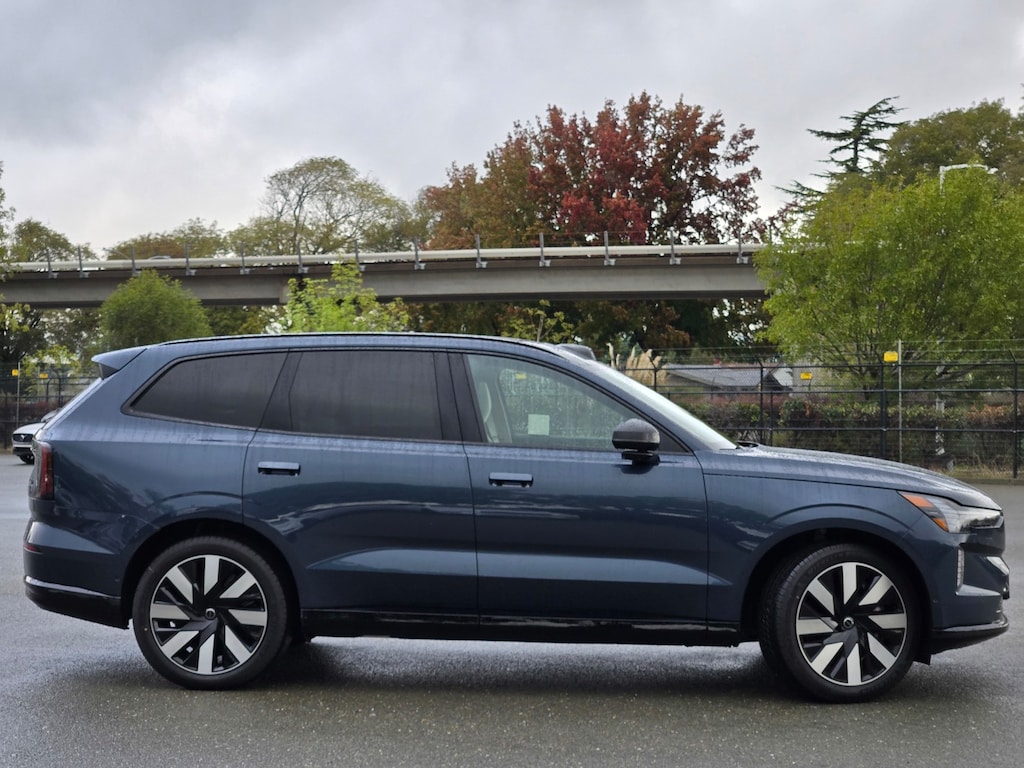 Used 2025 Volvo EX90 Twin Motor Performance Ultra 6-Seater SUV