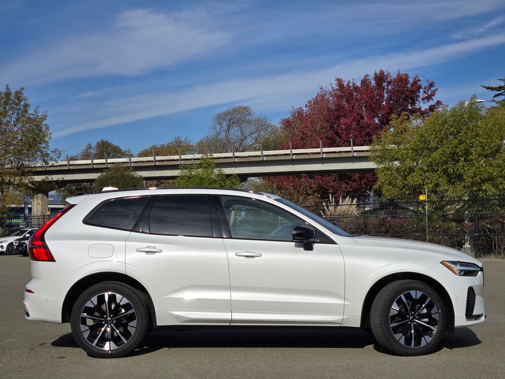 New 2026 Volvo XC60 B5 Plus SUV