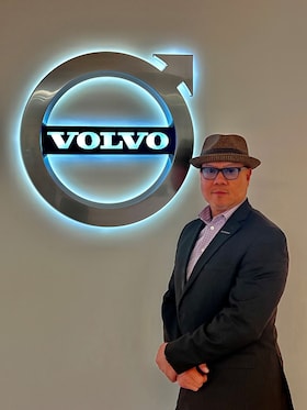 Staff member David Topacio from b0f9027c1541