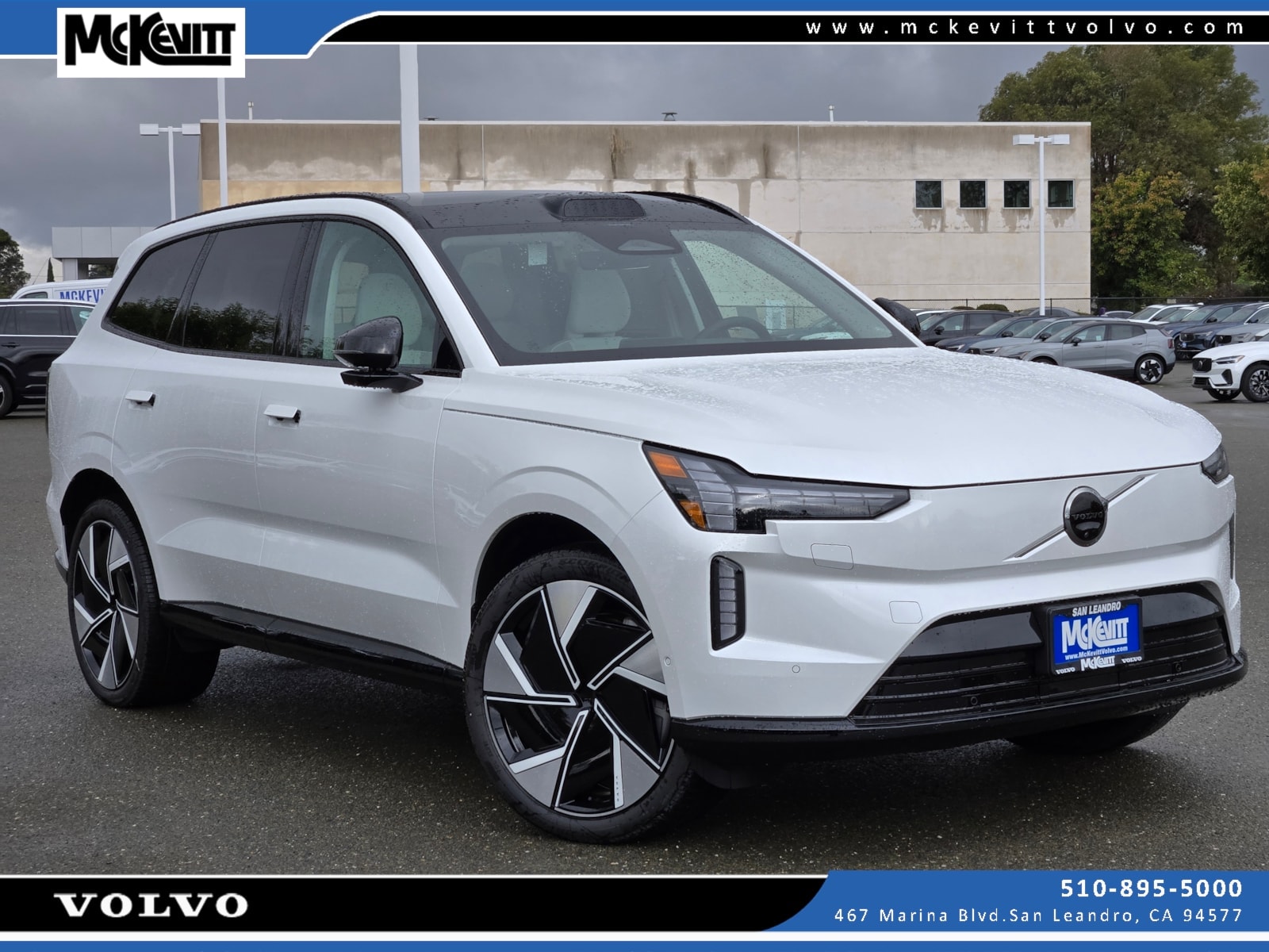 2025 Volvo EX90 Plus's photo