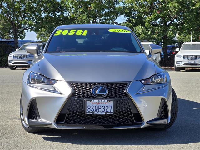 2020 Lexus IS 350 F SPORT photo 2