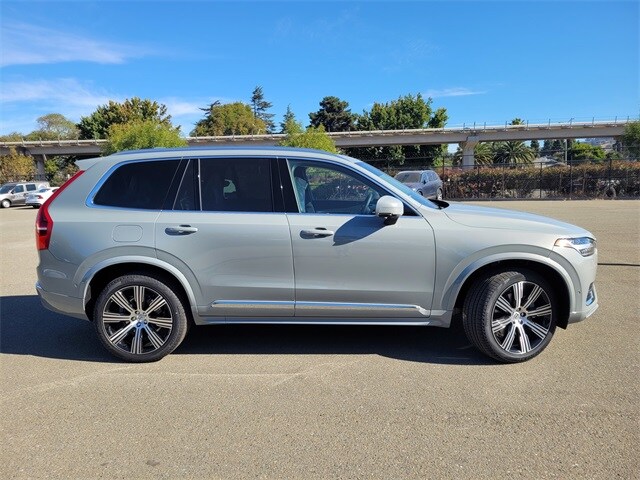 2025 Volvo XC90 photo 4