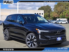 2025 Volvo EX90 Twin Motor Performance Ultra 6-Seater AWD SUV 7JDE23KL5SG021162 for Sale at McKevitt Volvo Cars San Leandro