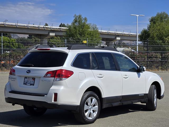 2012 Subaru Outback 2.5i Limited photo 4