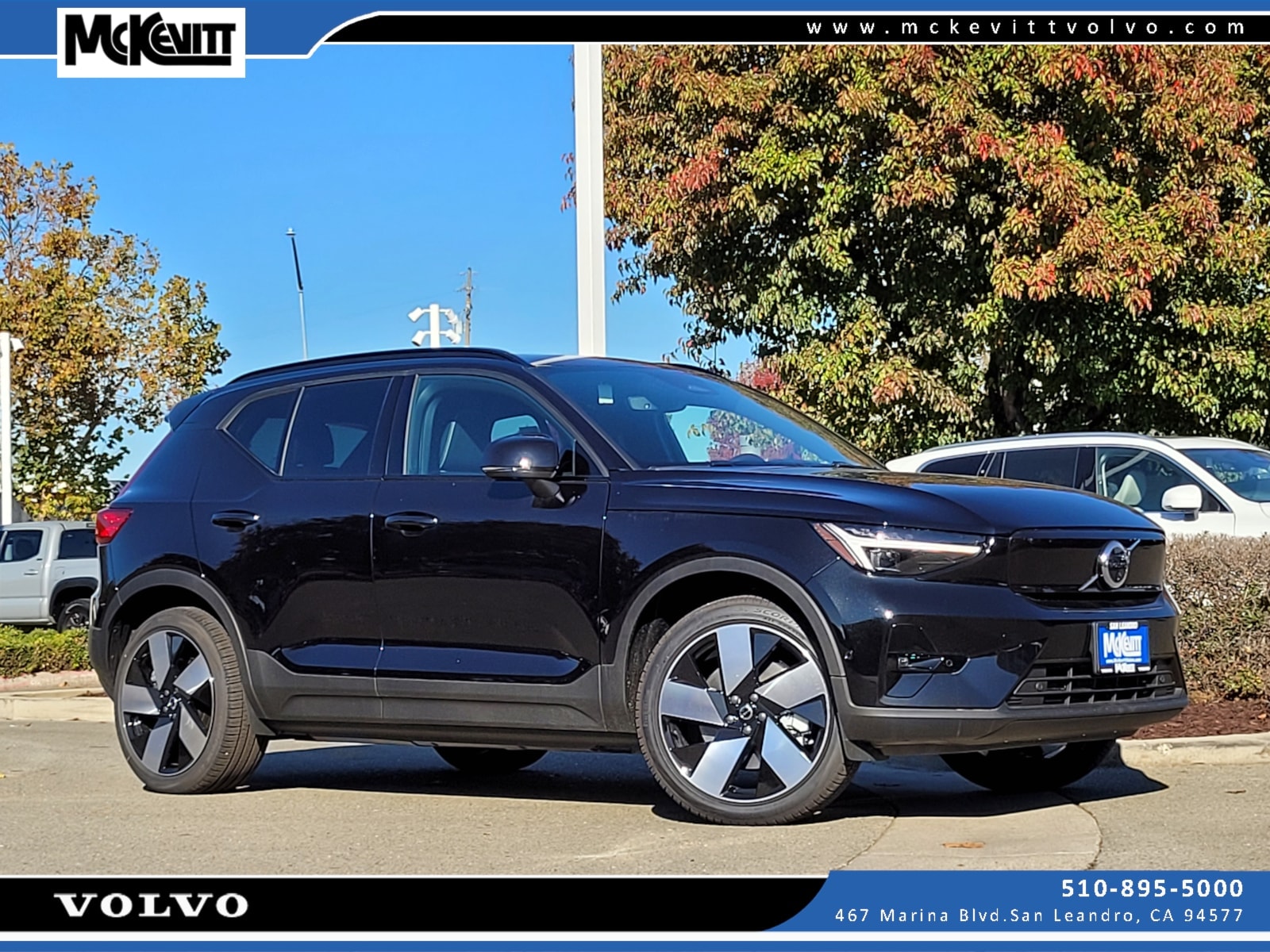 2024 Volvo XC40 Plus's photo