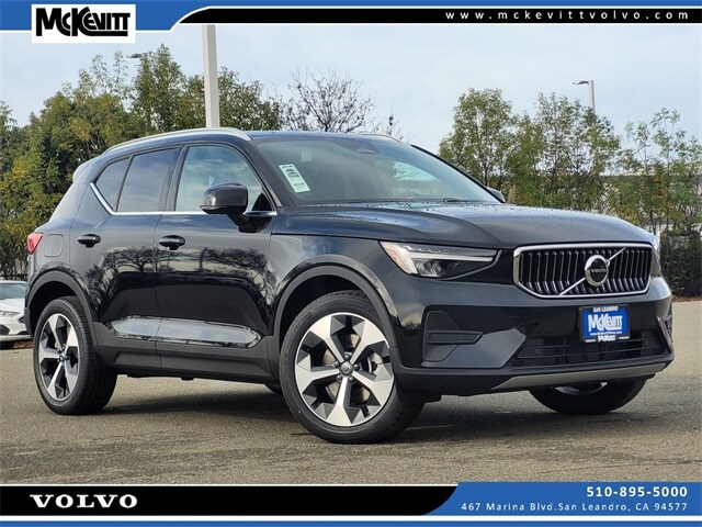 2025 Volvo XC40 B5 Core Bright Theme SUV YV4L12UJ4S2545115