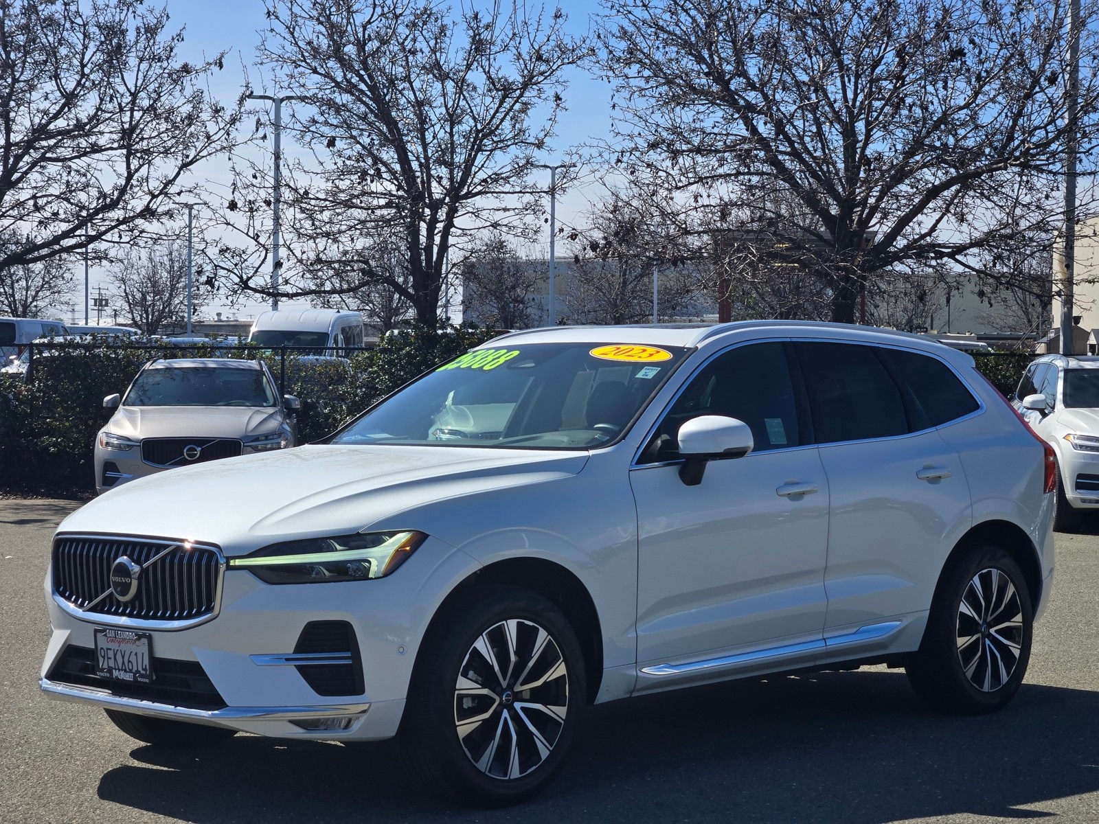 2023 Volvo XC60 B5 AWD Plus Bright photo 4