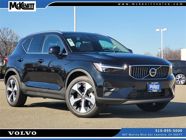 2025 Volvo XC40 B5 Plus Bright Theme SUV YV4L12UE0S2525303