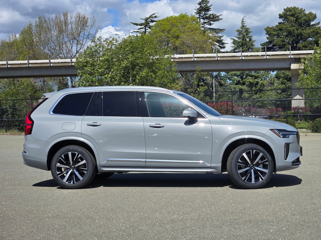 New 2025 Volvo XC90 B5 (2025.5) Core SUV