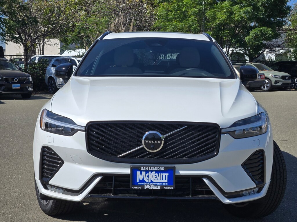 New 2026 Volvo XC60 B5 Plus SUV