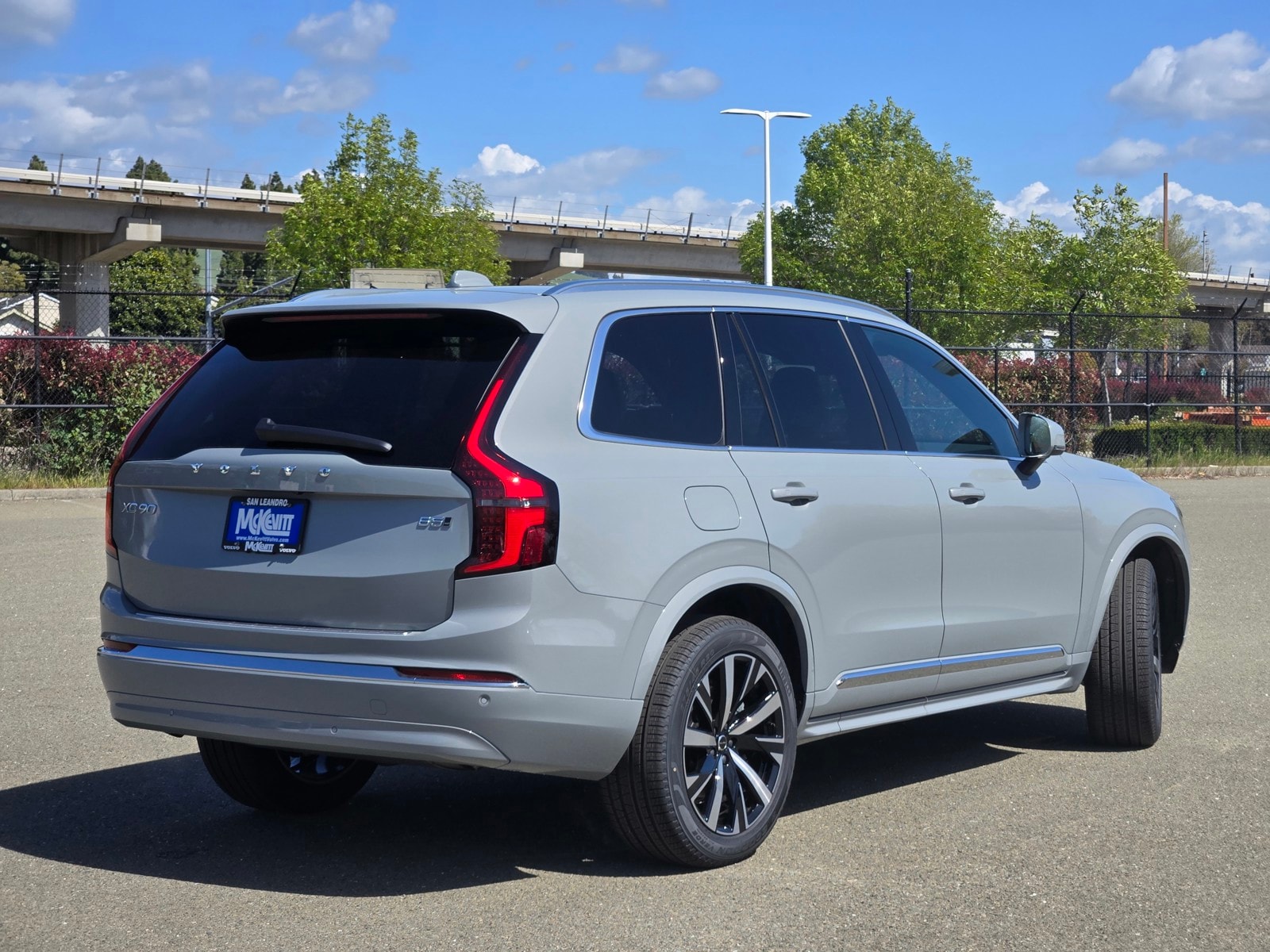 2025 Volvo XC90 B5 (2025.5) Core photo 4