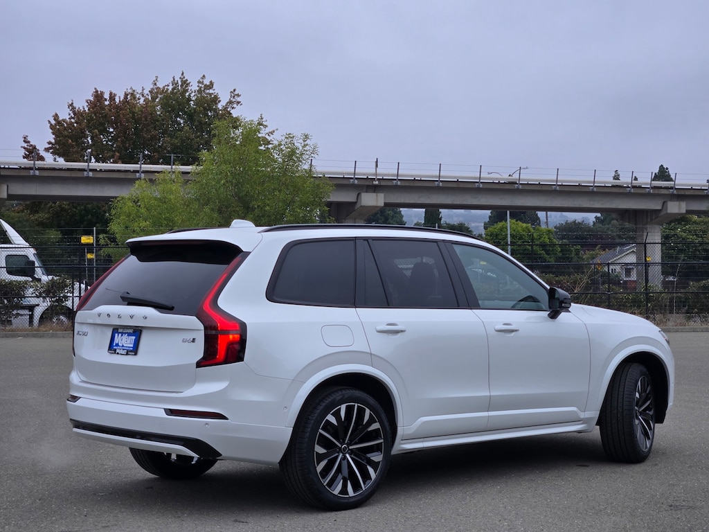 New 2026 Volvo XC90 B6 Ultra Dark Theme 6-Seater SUV