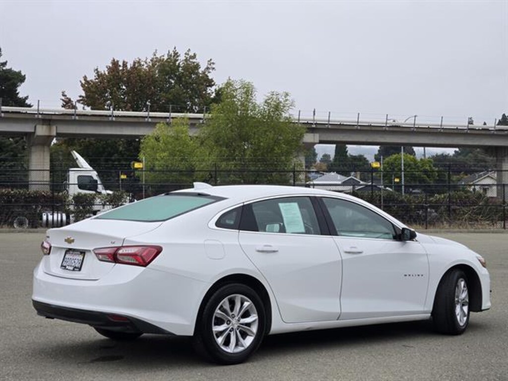 Used 2022 Chevrolet Malibu LT