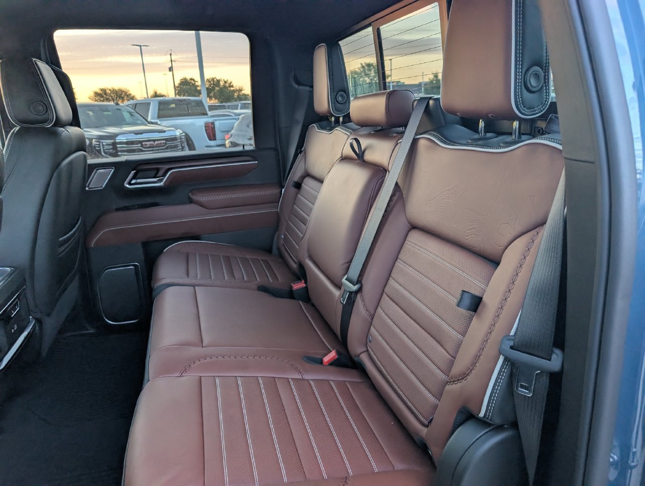 2026 GMC Sierra 2500HD Denali Ultimate - Photo 21