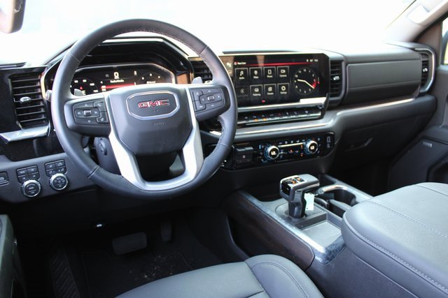 2024 Gmc Sierra 1500 SLT photo 4