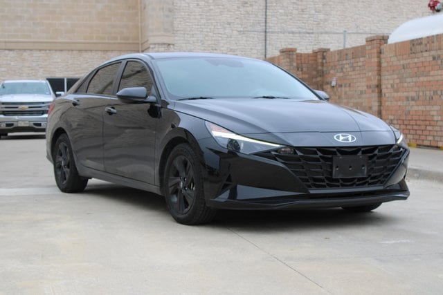Used 2023 Hyundai Elantra SEL with VIN 5NPLM4AG7PH090040 for sale in Mckinney, TX