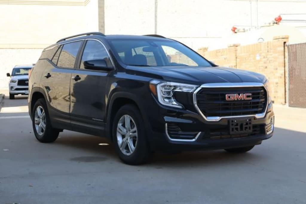 Used 2024 GMC Terrain SLE SUV