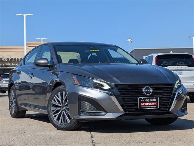 Used 2023 Nissan Altima SV with VIN 1N4BL4DV8PN345910 for sale in Mckinney, TX