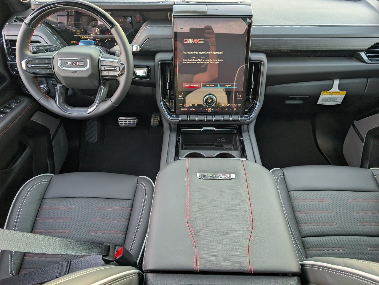 2026 GMC Yukon XL AT4 Ultimate - Photo 8