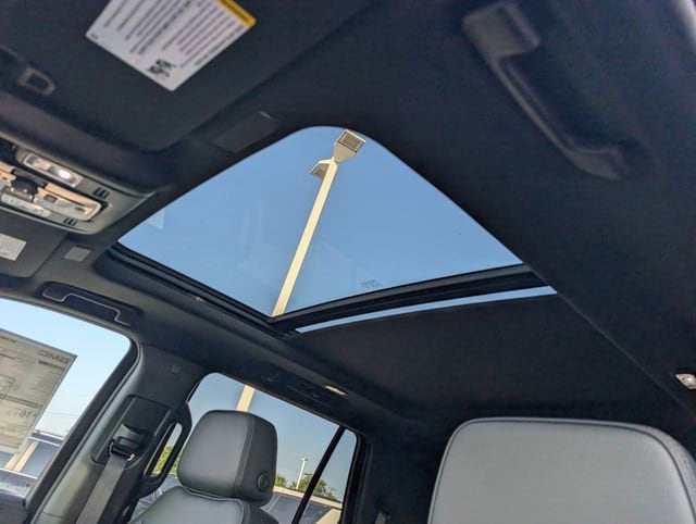 2026 GMC Yukon Denali - Photo 19