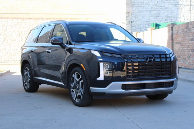 2024 Hyundai Palisade Limited photo 2