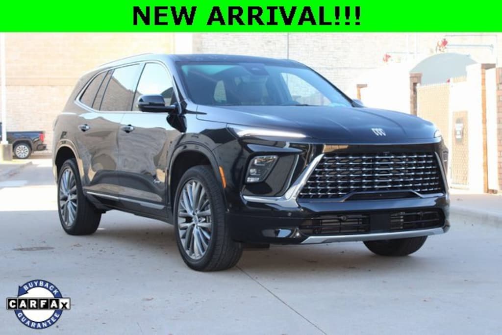 Used 2025 Buick Enclave Avenir SUV