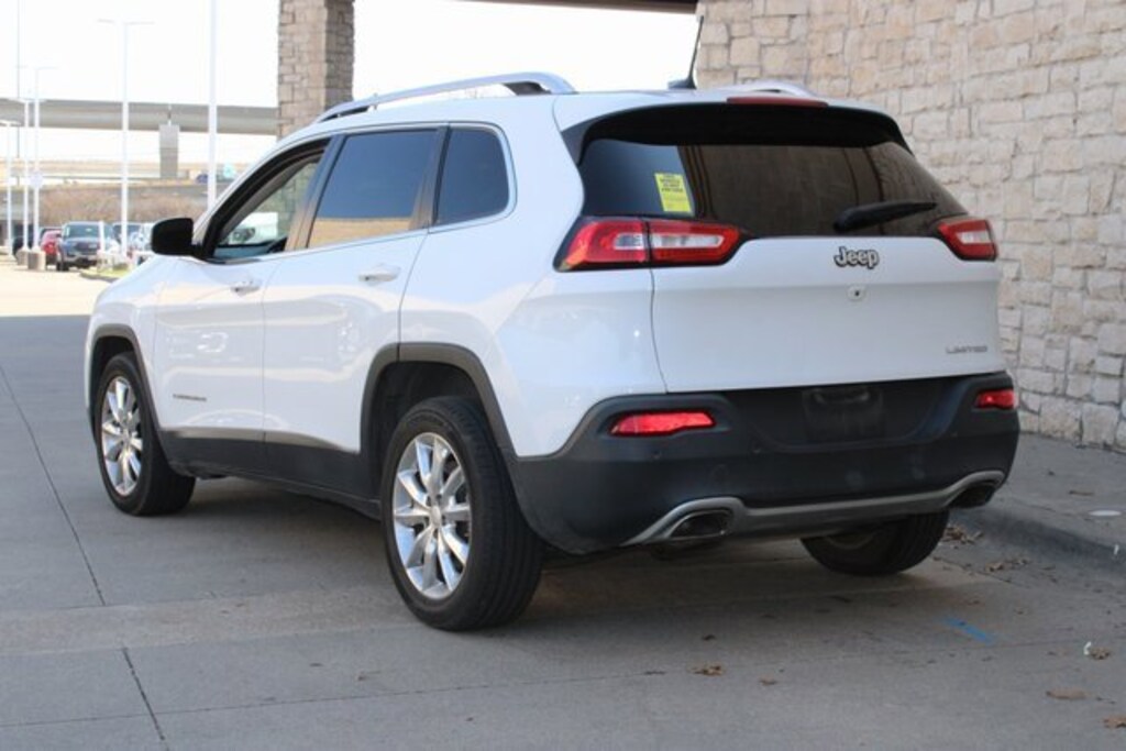 Used 2017 Jeep Cherokee Limited FWD SUV
