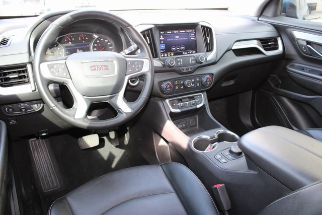 2024 Gmc Terrain SLT photo 2