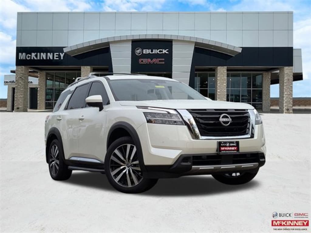 Used 2024 Nissan Pathfinder Platinum SUV
