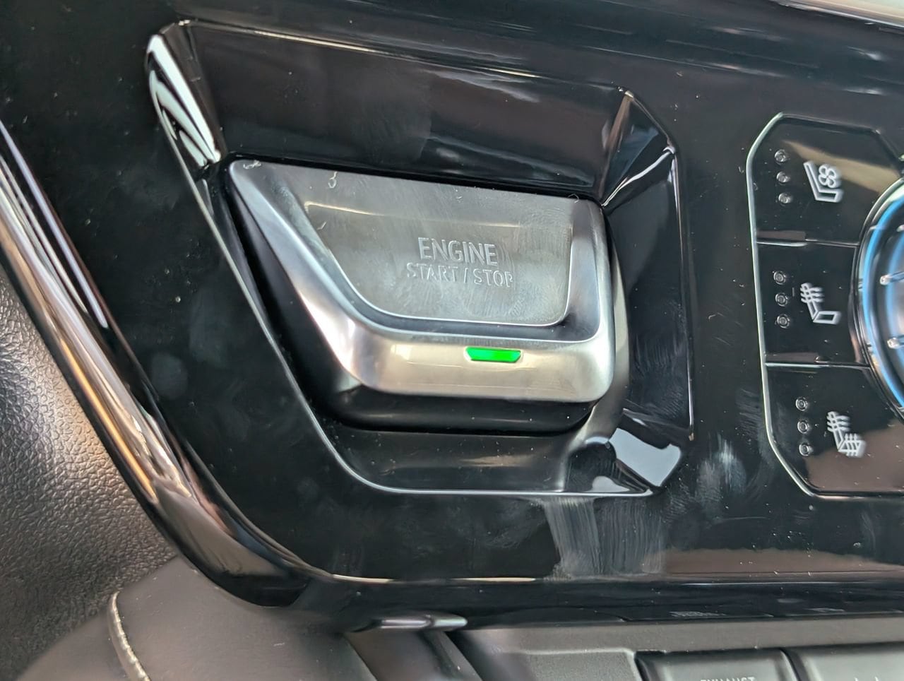 2026 GMC Sierra 2500HD Denali Ultimate - Photo 14